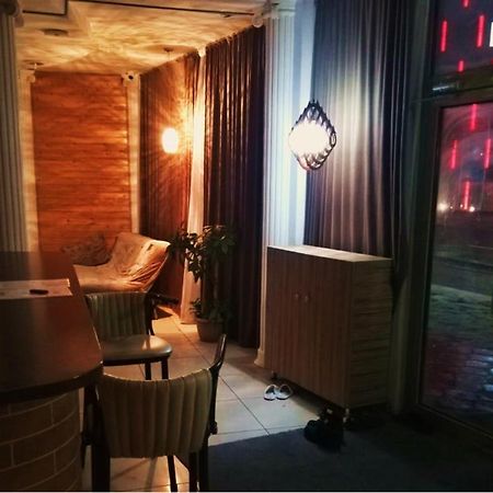Fox Hostel Алматы Экстерьер фото