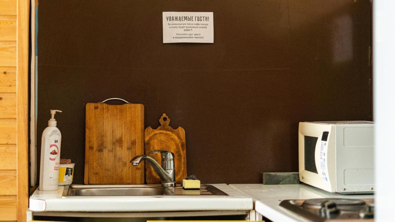 Fox Hostel Алматы Экстерьер фото