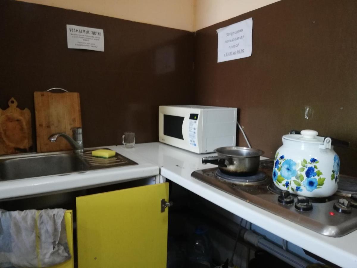 Fox Hostel Алматы Экстерьер фото